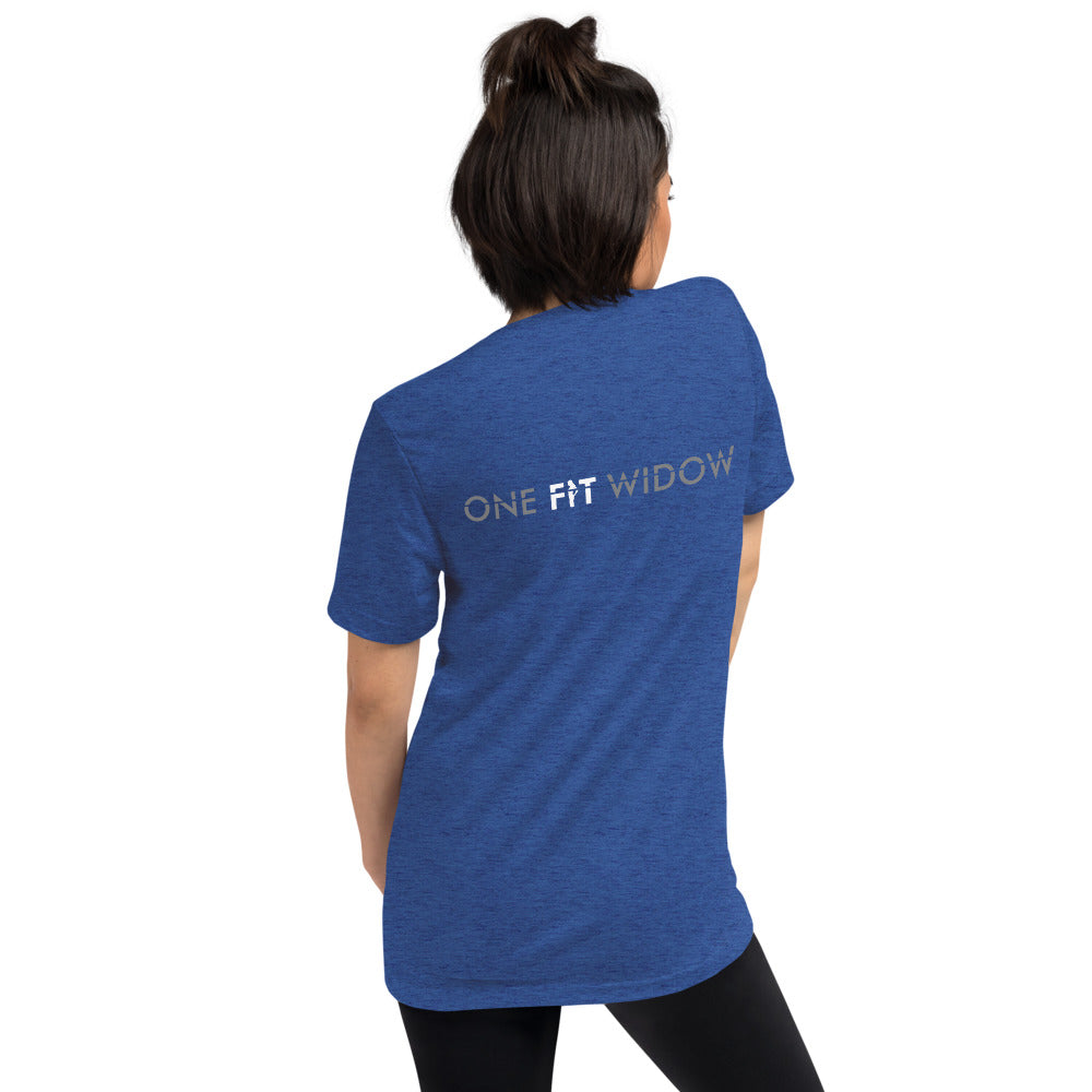 I AM STRONG! Short sleeve t-shirt