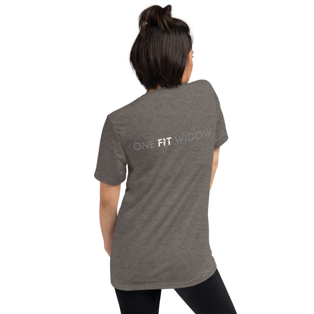 I AM STRONG! Short sleeve t-shirt