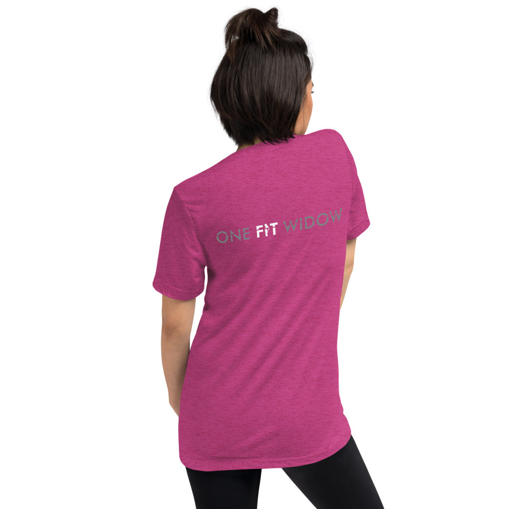 I AM STRONG! Short sleeve t-shirt