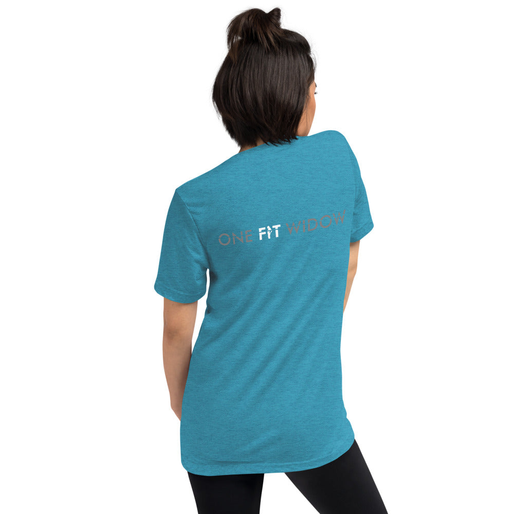 I AM STRONG! Short sleeve t-shirt